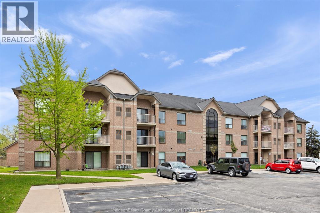 451 GRAND MARAIS ROAD West Unit# 114