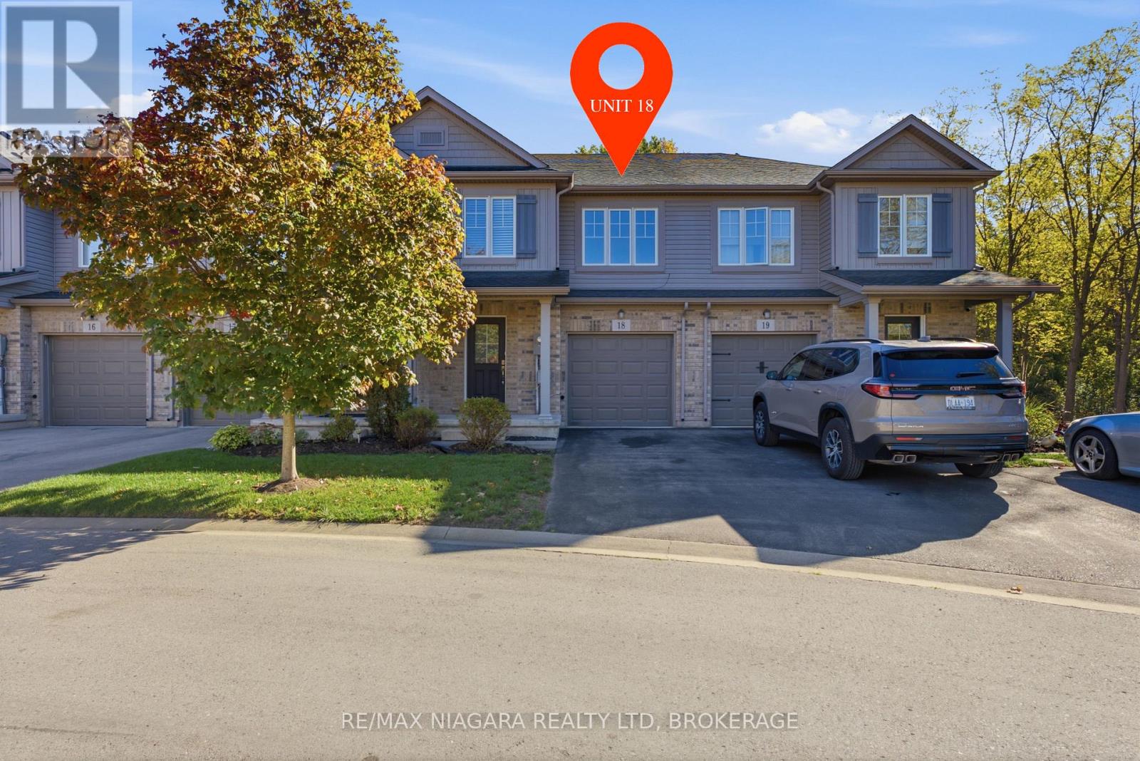 18 - 340 PROSPECT POINT ROAD N