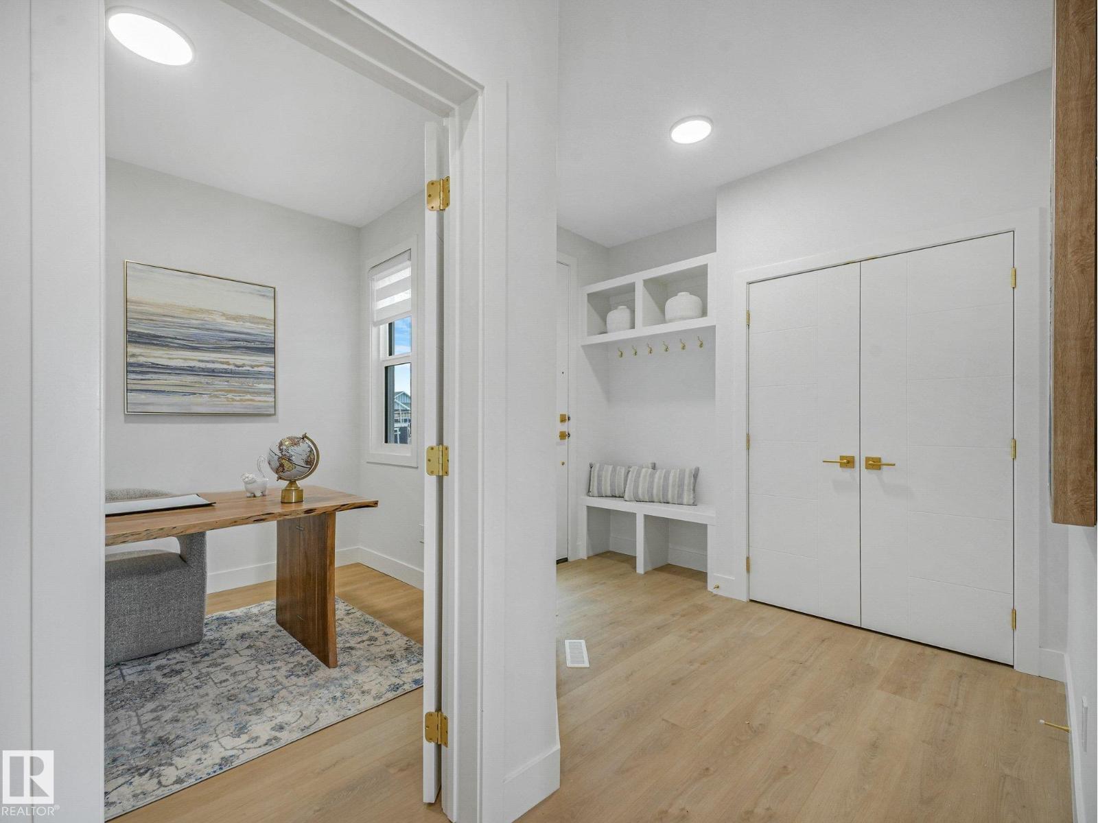 102 Ravenshire Wynd