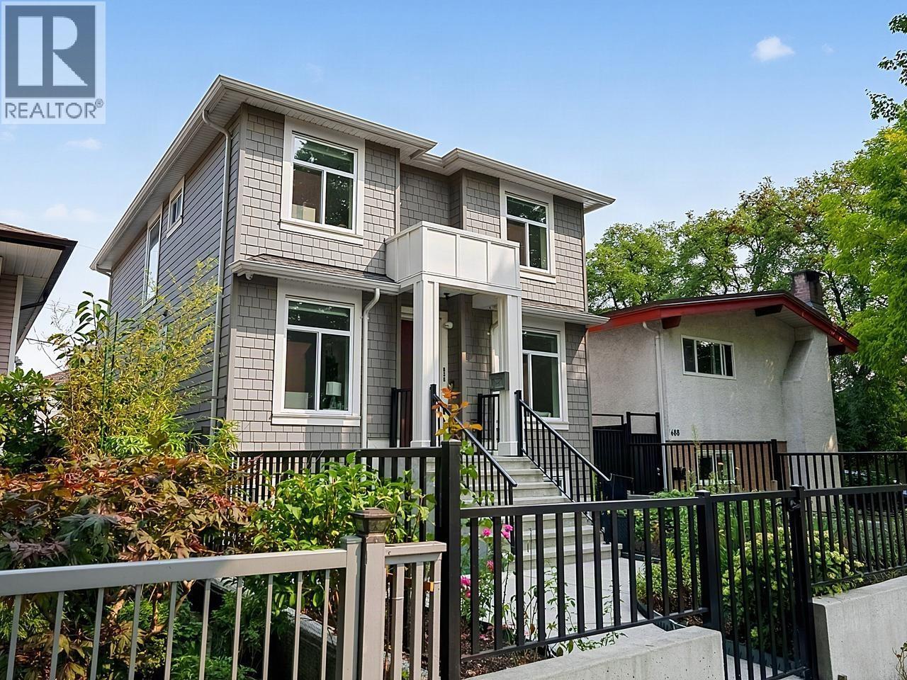 636 CASSIAR STREET