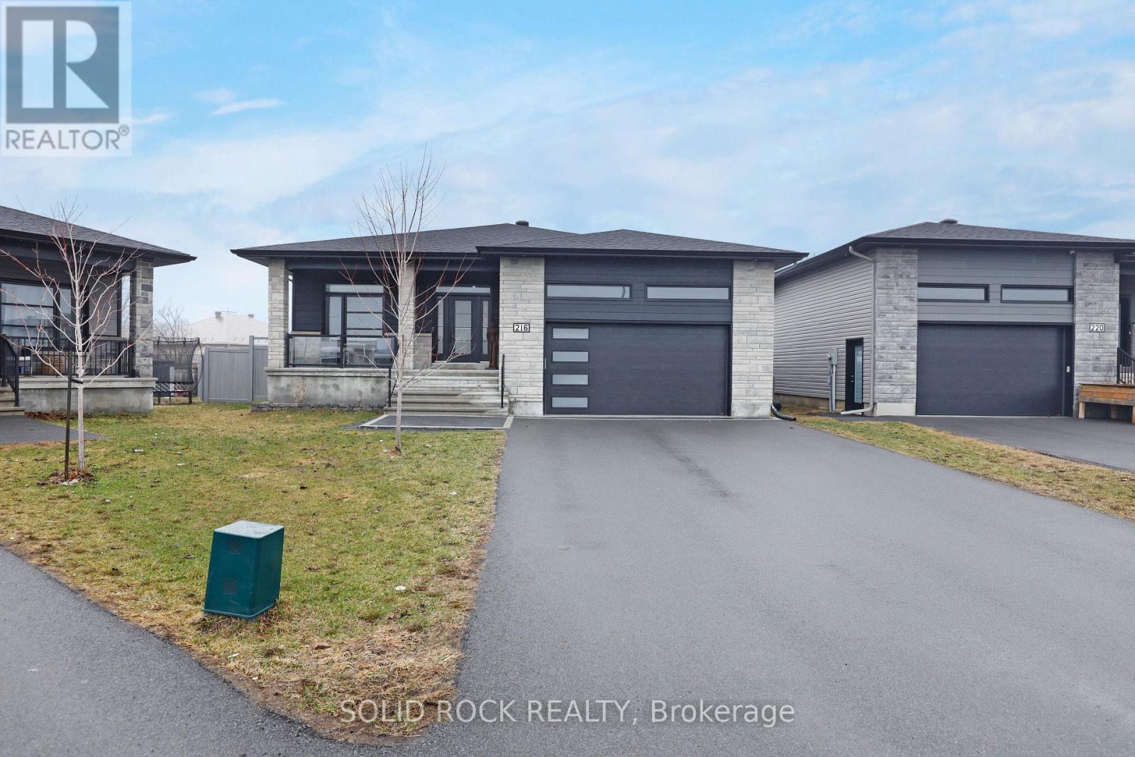 216 FILION STREET