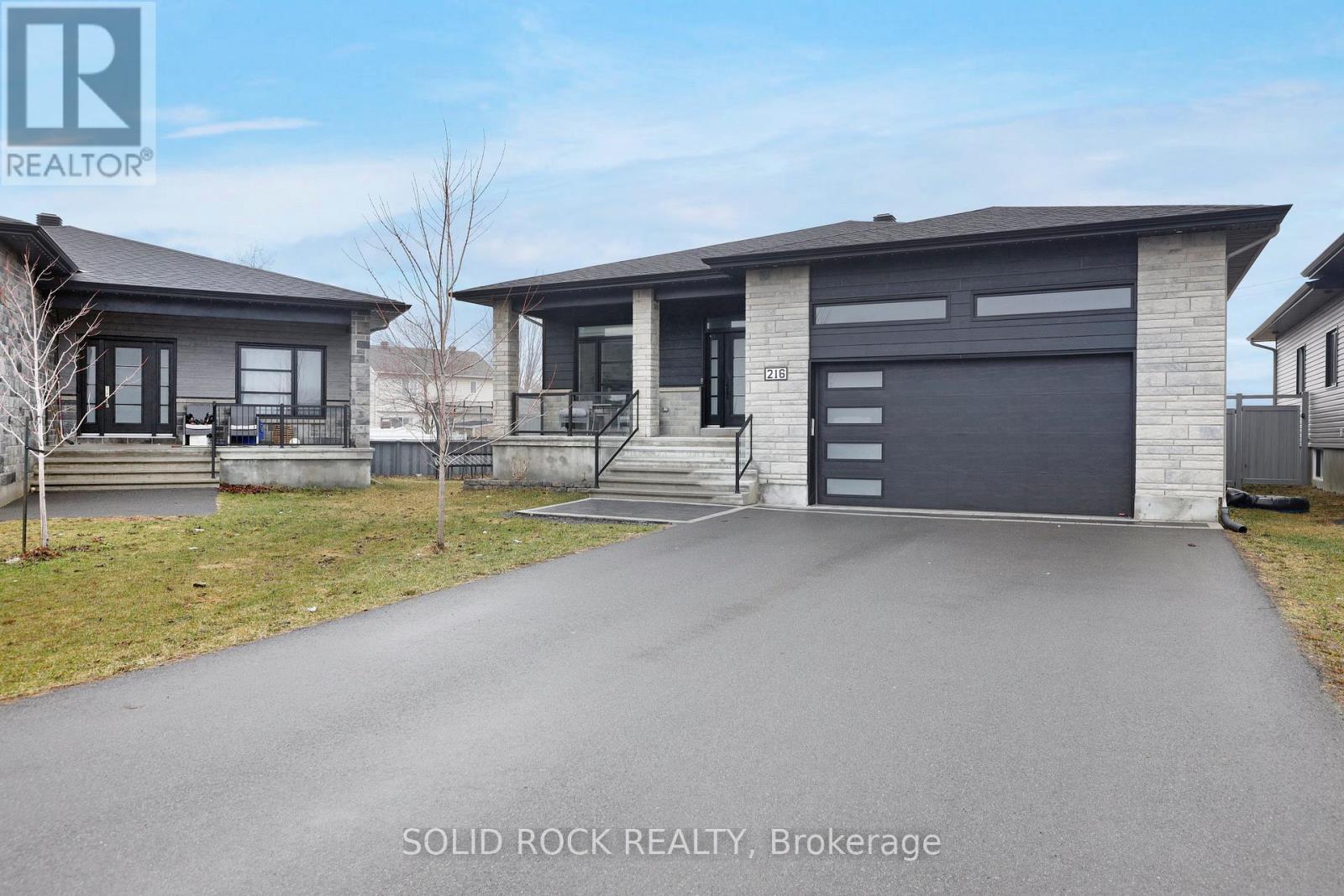 216 FILION STREET