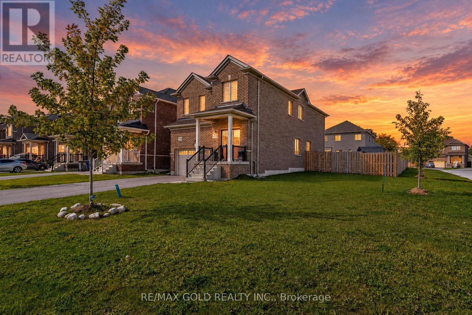 298 RIDLEY CRESCENT