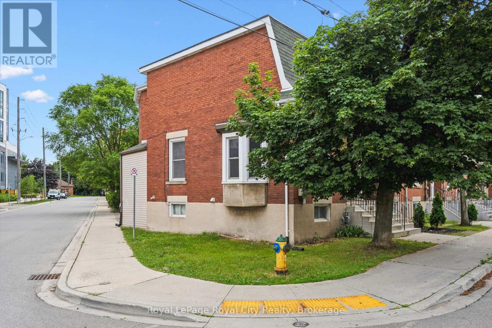90 NEEVE STREET