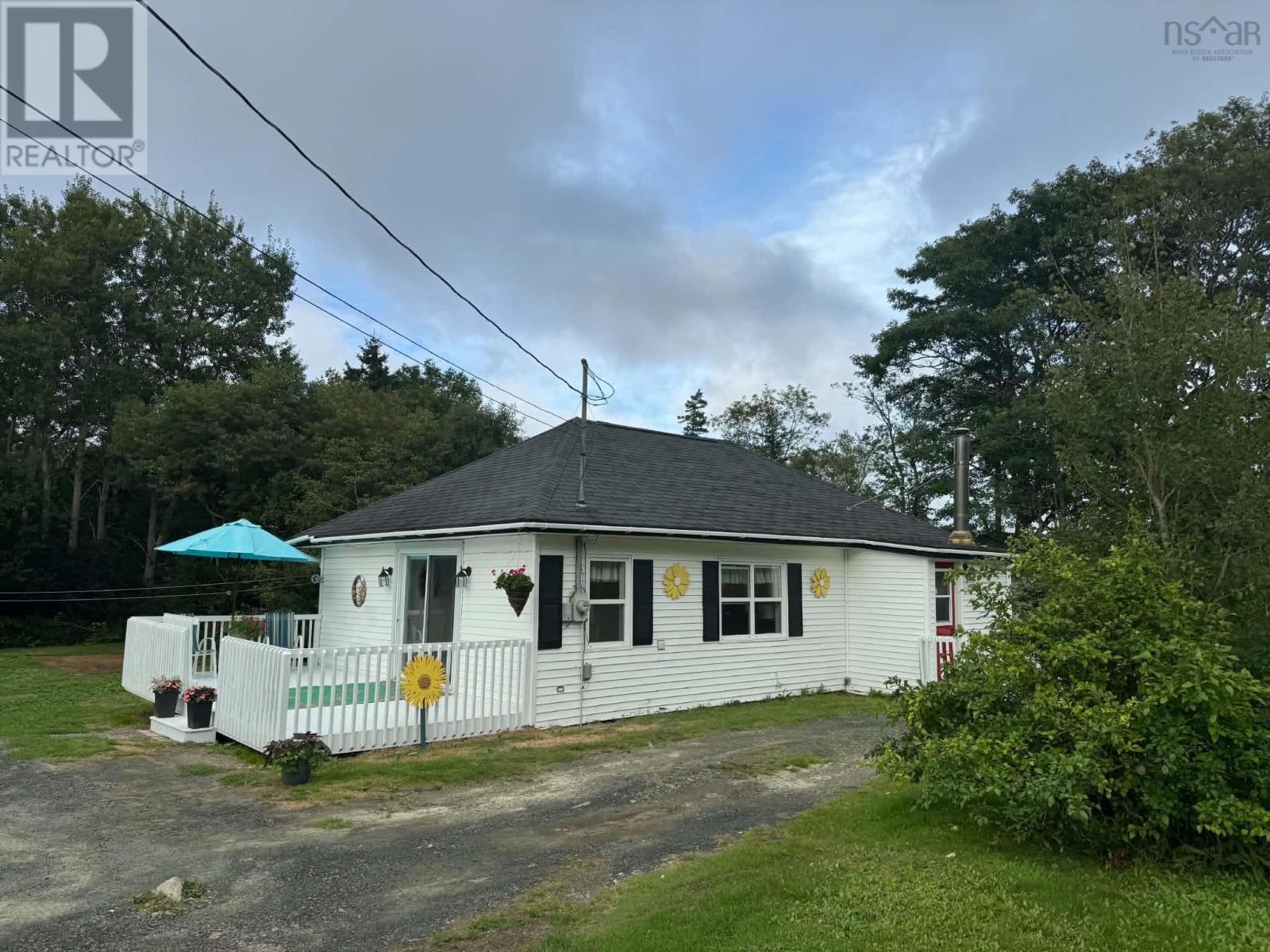 464 Greenville Road - Photo 2