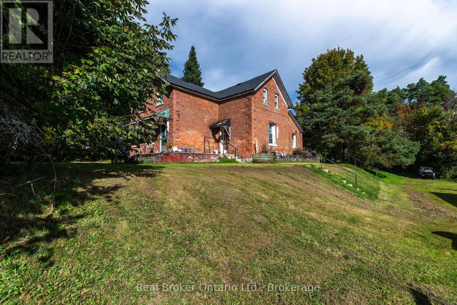 776813 HIGHWAY 10, R.R. #3 HIGHWAY