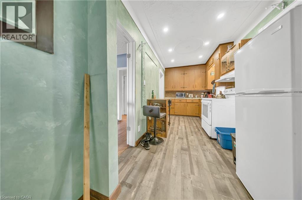 478 GREENFIELD Avenue