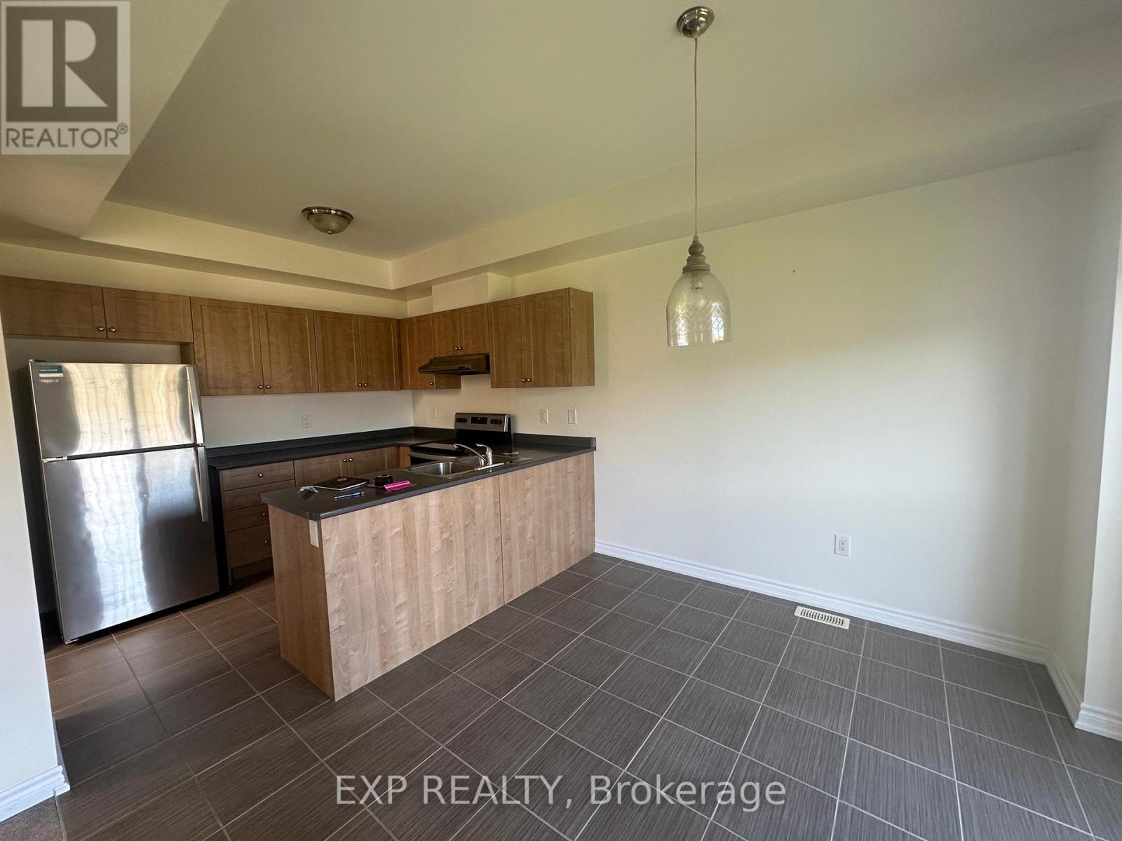 1 - 208 ISABELLA DRIVE