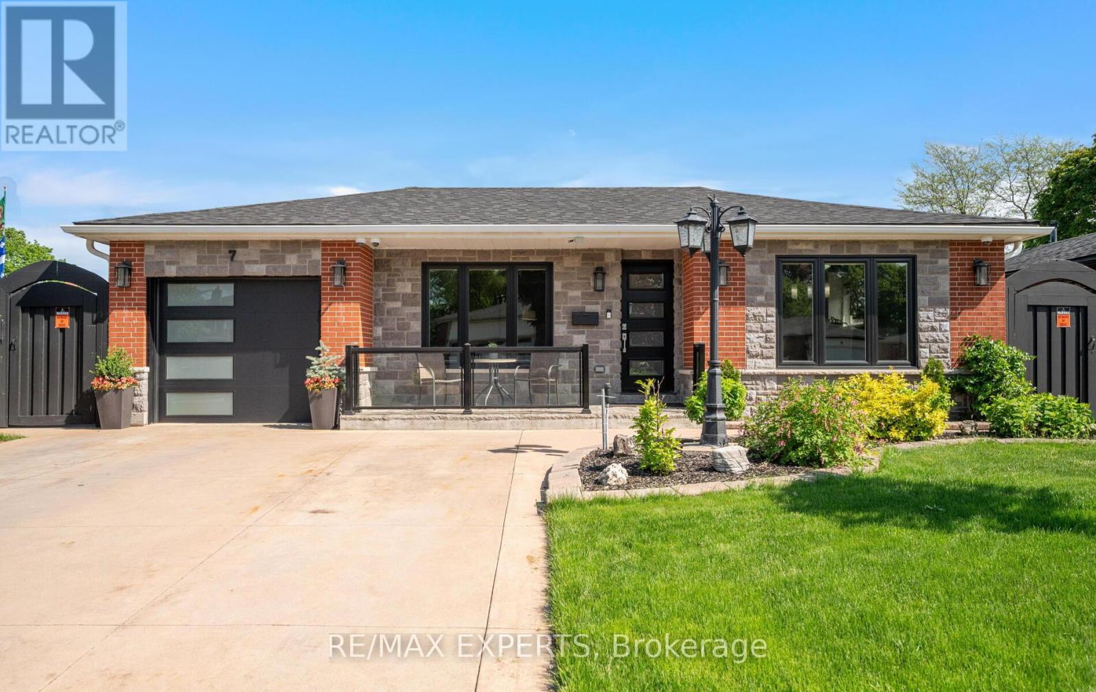 7 GOODWOOD ROAD