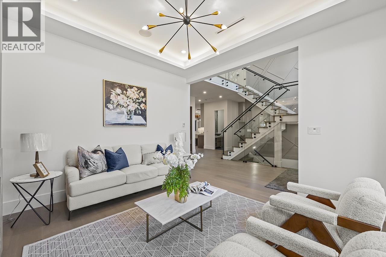 687 FOLSOM STREET
