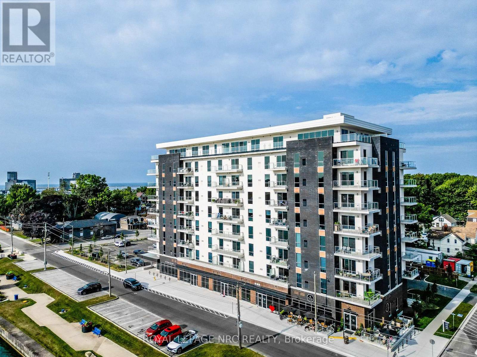 707 - 118 WEST STREET