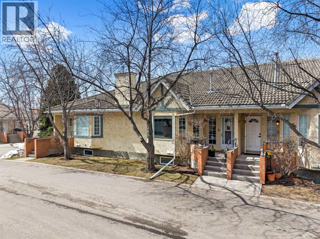 38 Richelieu Court SW