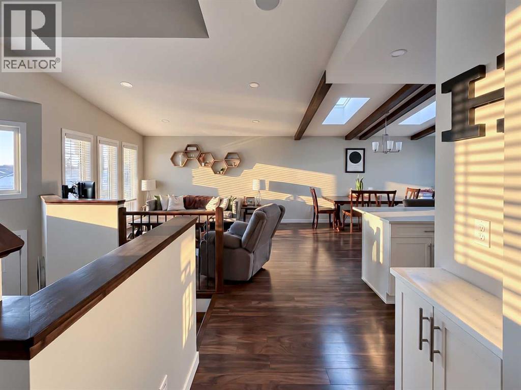 221 Lasalle Terrace W