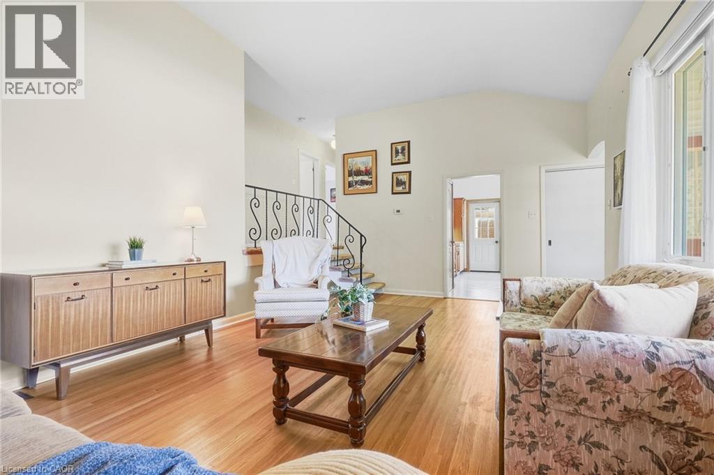 1267 DUNBAR Road