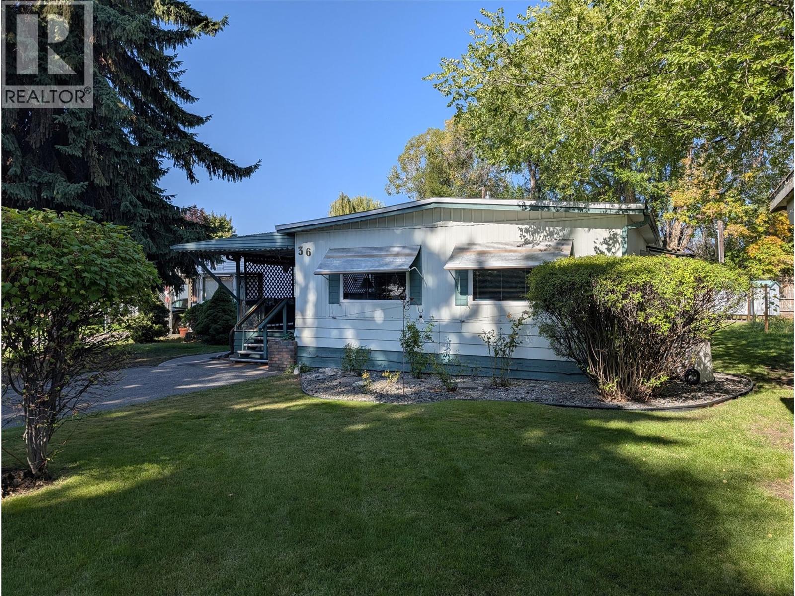 3535 Casorso Road Unit# 36