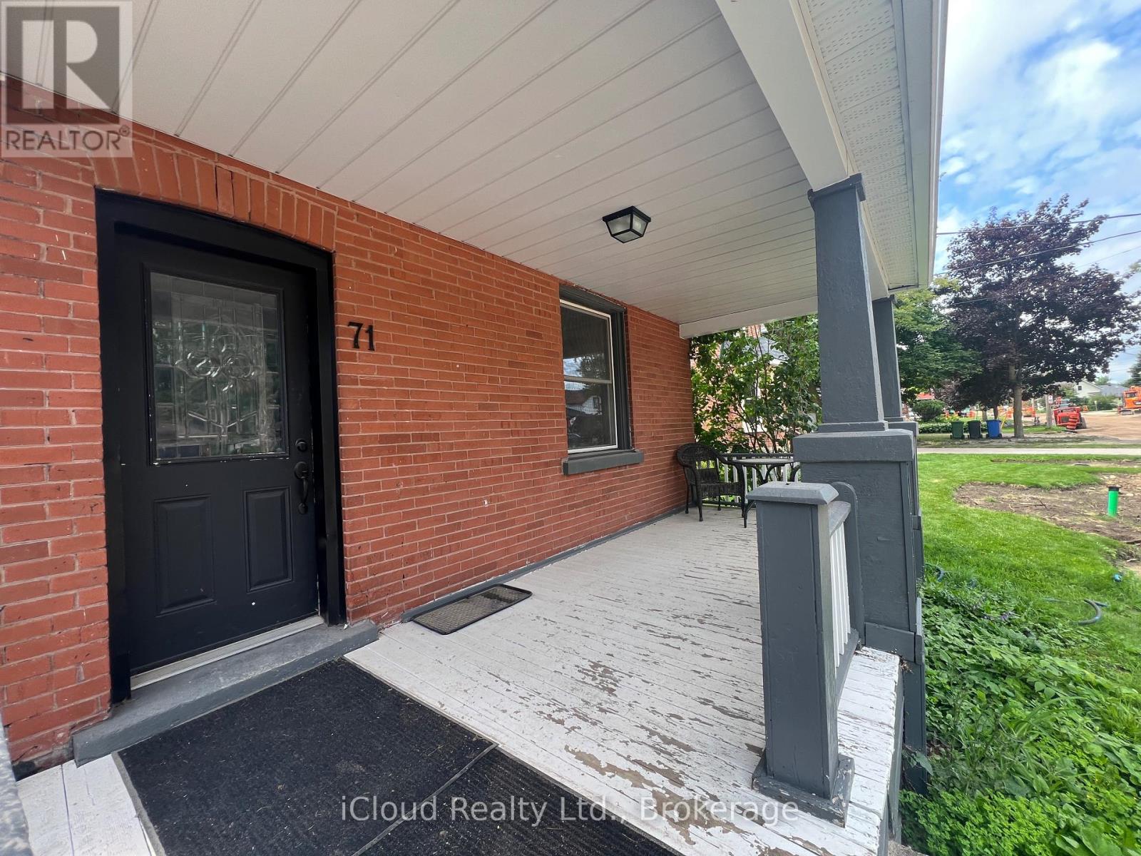 71 OSPREY STREET S