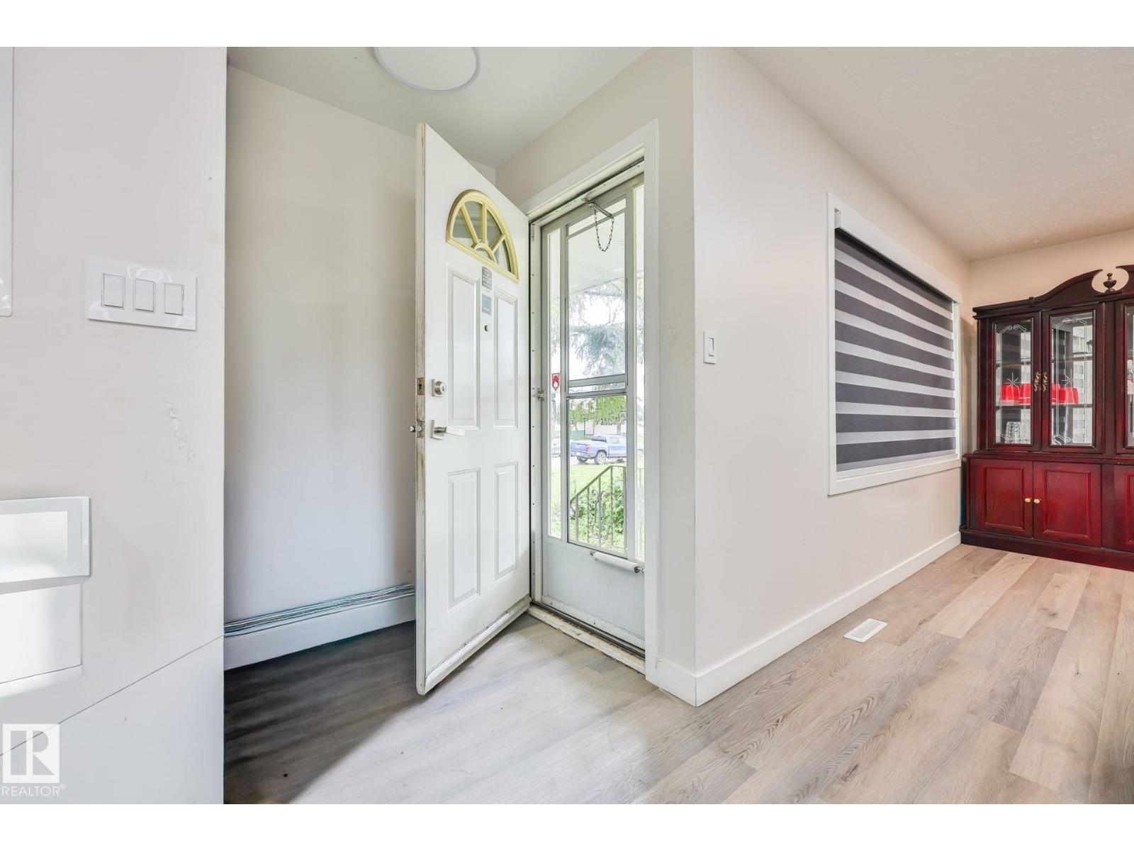13608 114 ST NW