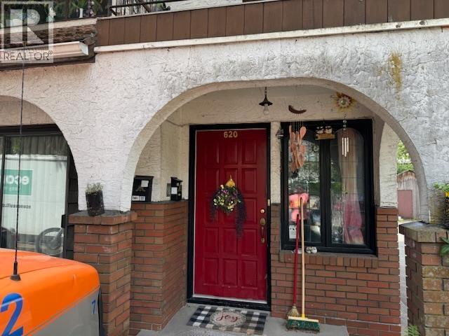 620 SMITH AVENUE