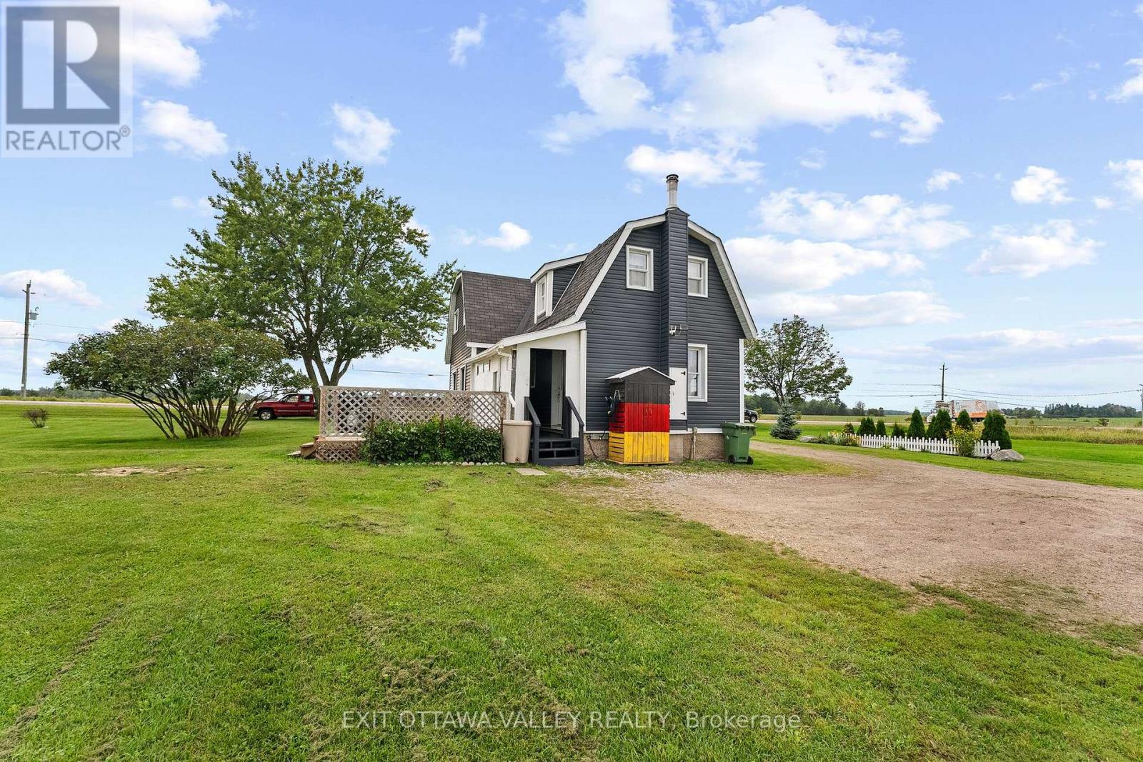 38922 41 HIGHWAY - Photo 3