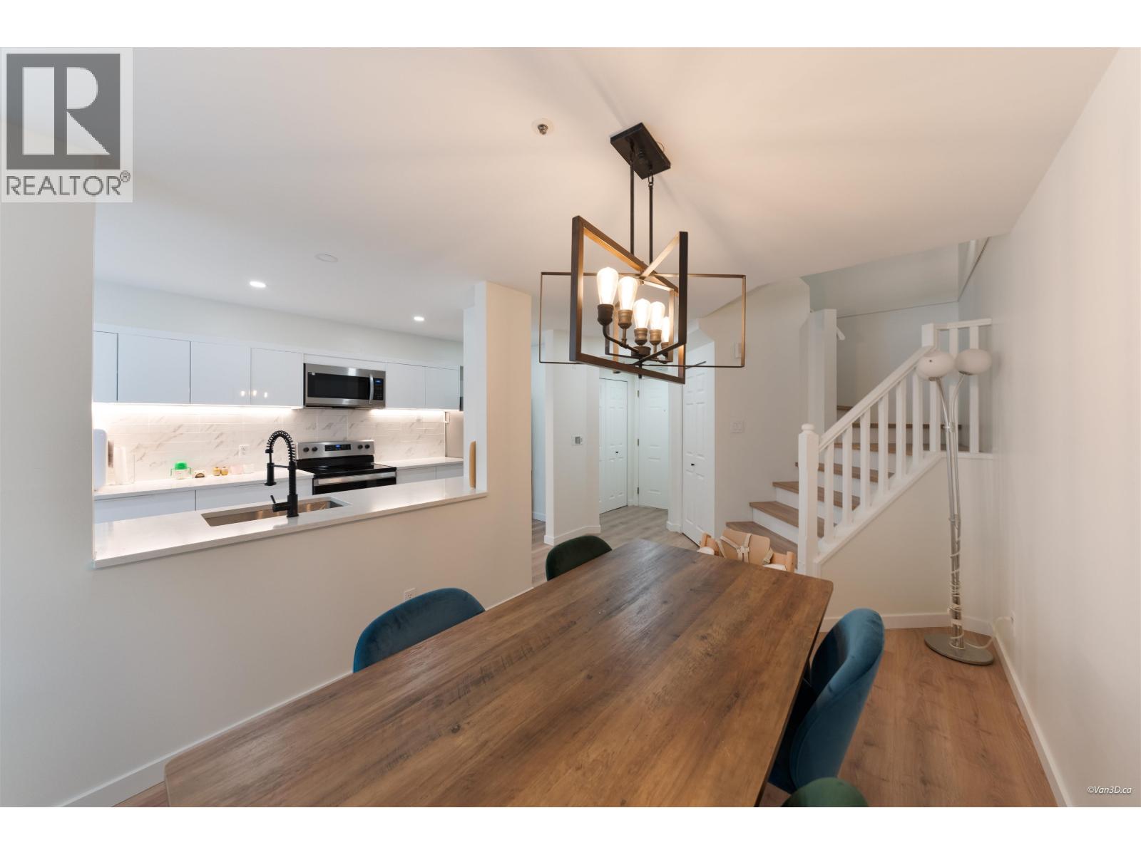 113 2960 PRINCESS CRESCENT