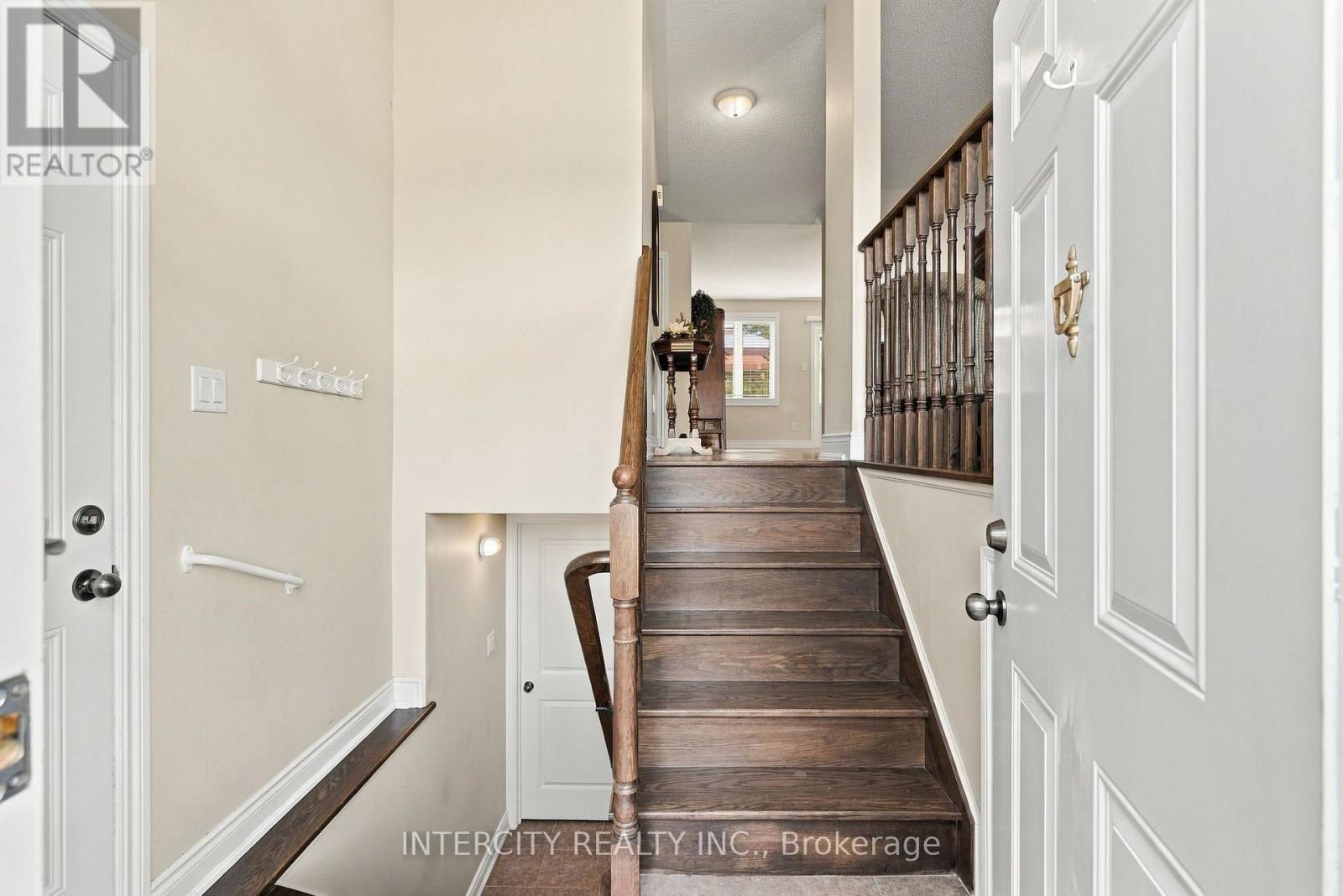 491 SHEWFELT CRESCENT