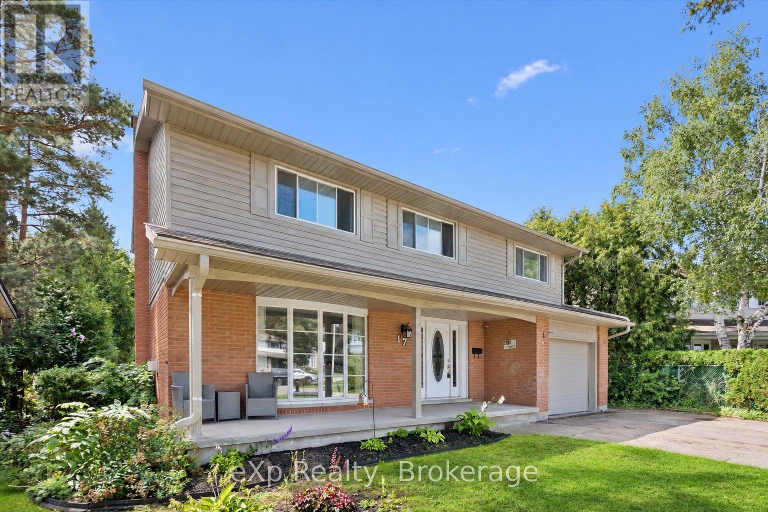 17 CARMINE PLACE