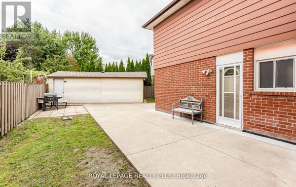 2844 Kingsberry Cres, Mississauga (Cooksville), ON 4