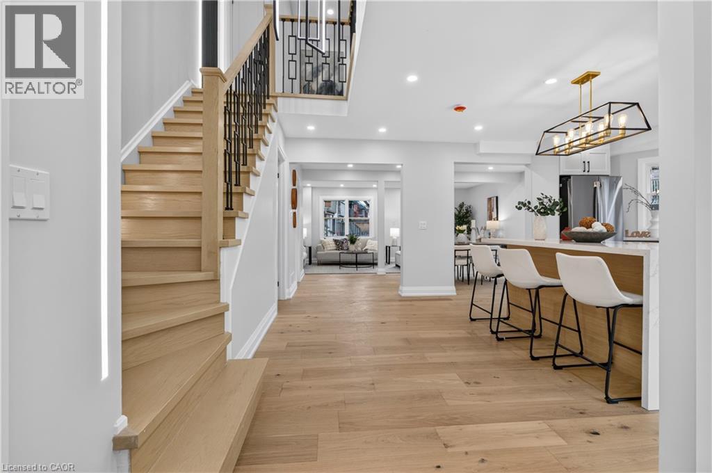 20 SUNVALE Place