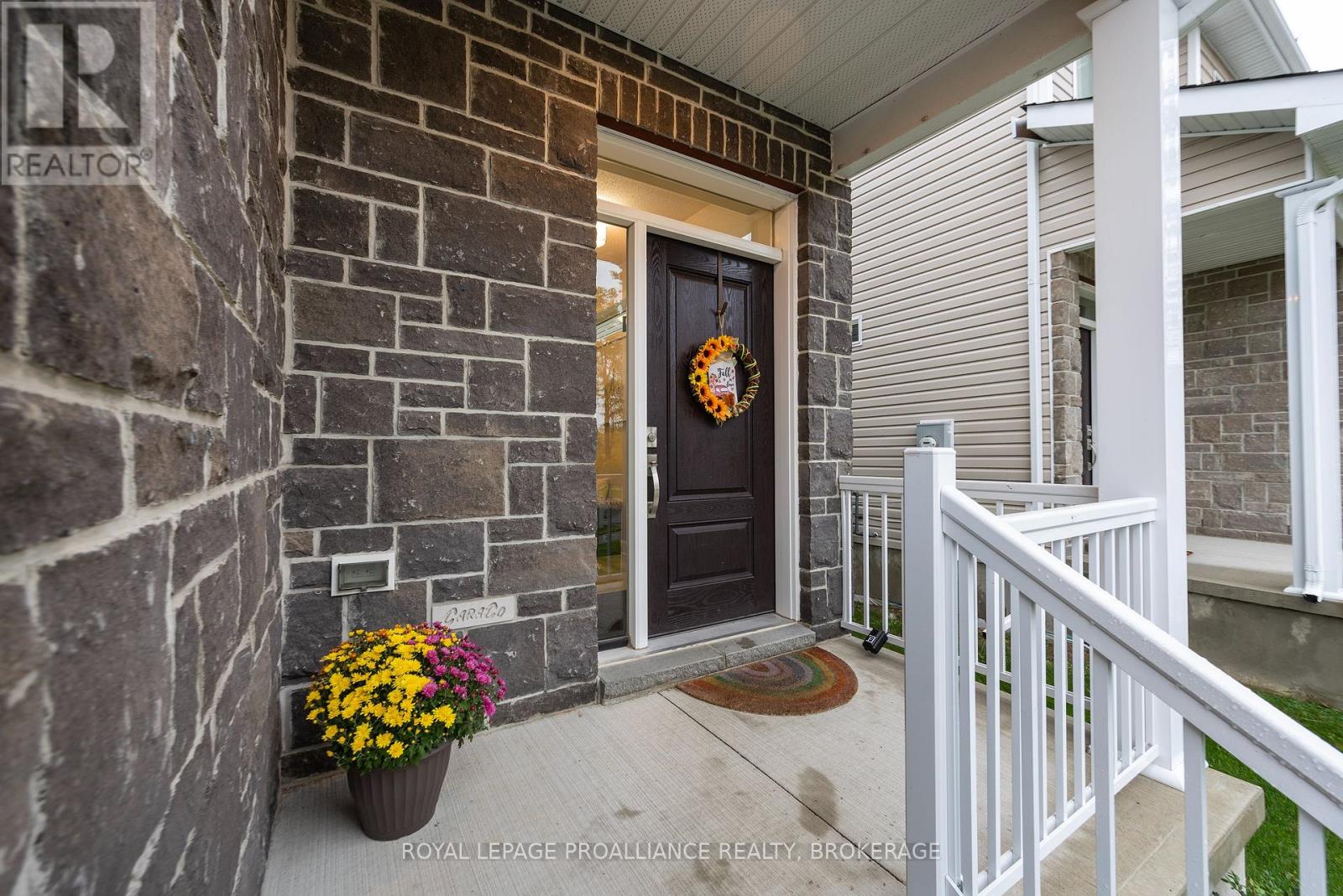 1205 MAX CRESCENT