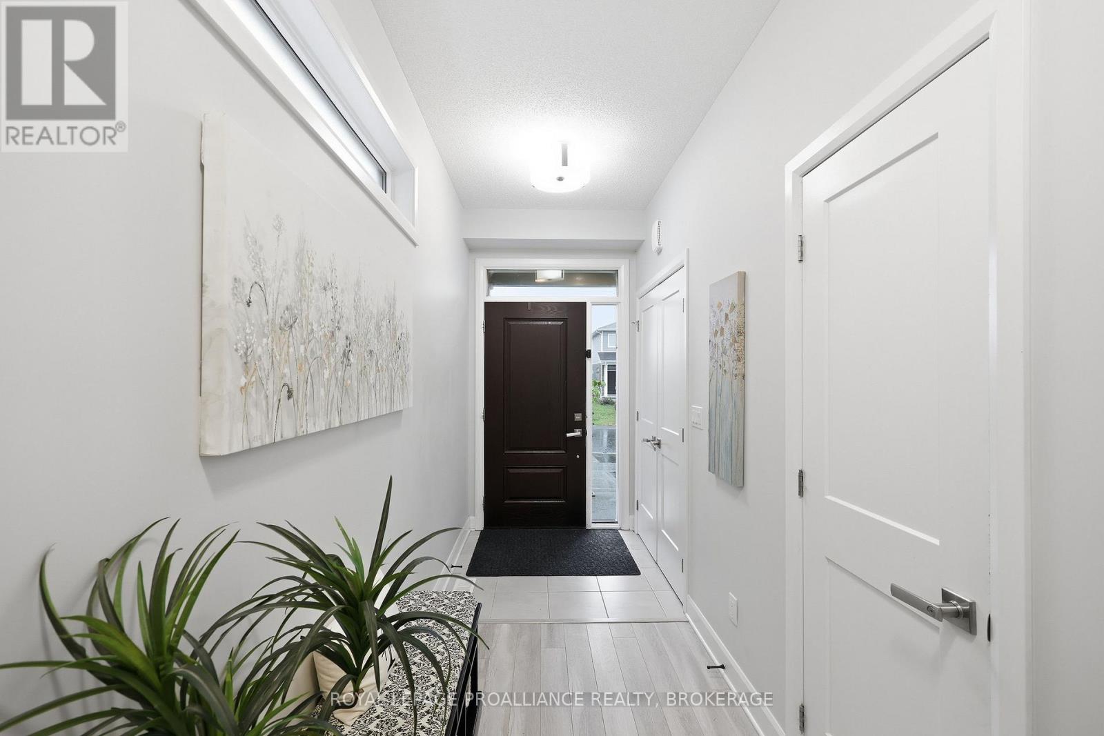 1205 MAX CRESCENT