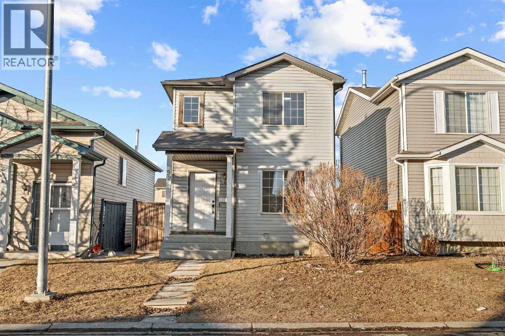 52 Martin Crossing Rise NE