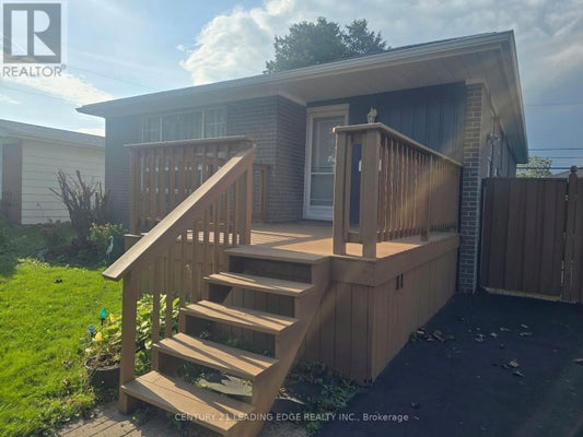 855 Zator Ave, Pickering (Bay Ridges), ON 4