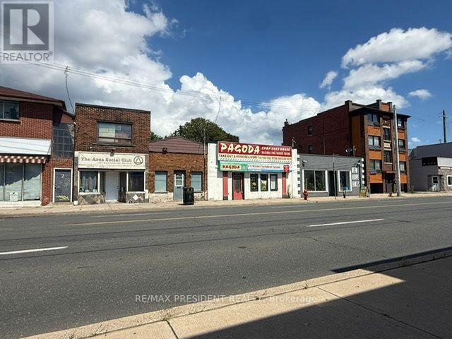 1247 MAIN STREET E