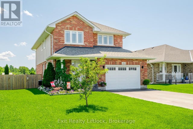11 DARRELL DRAIN CRESCENT
