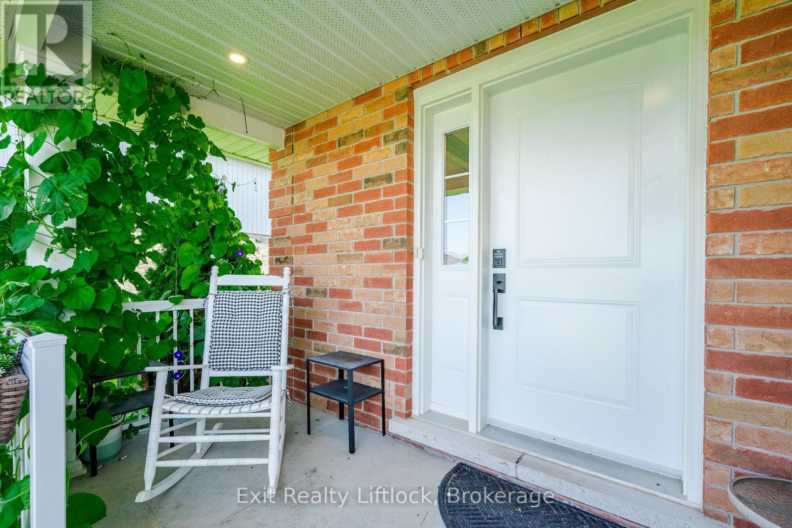 11 DARRELL DRAIN CRESCENT - Photo 4