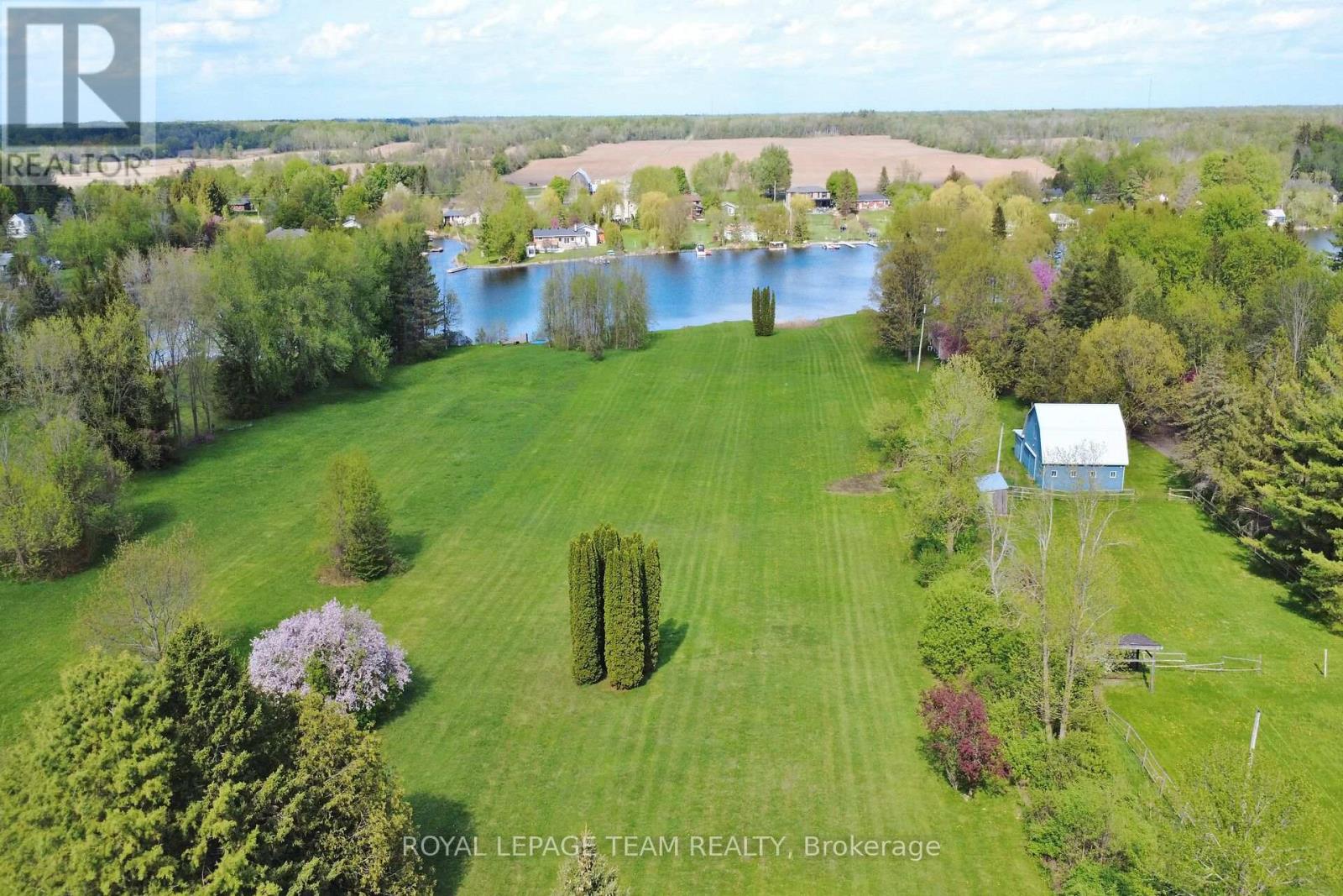 5965 RIDEAU VALLEY DRIVE N