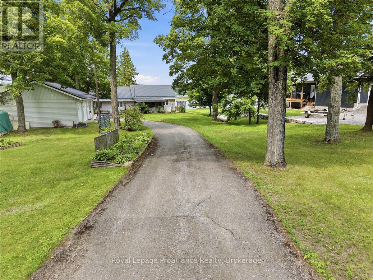 40 RIVERVIEW DRIVE