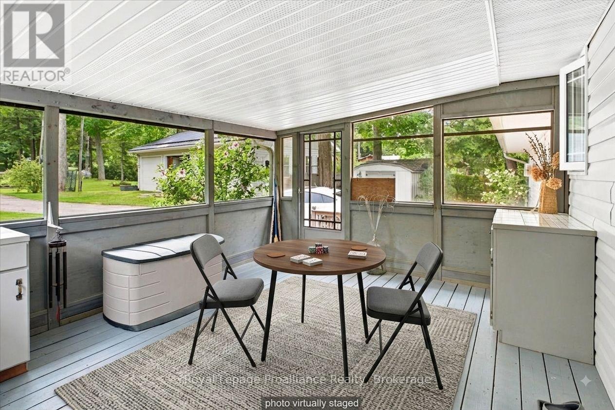 40 RIVERVIEW DRIVE