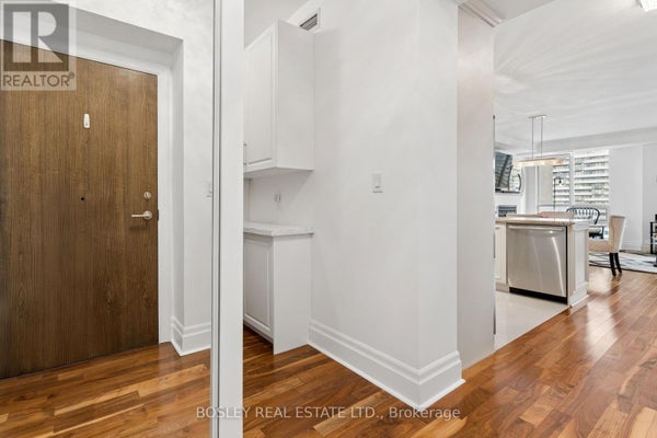 4501 - 16 Harbour St, Toronto (Waterfront Communities), ON 2
