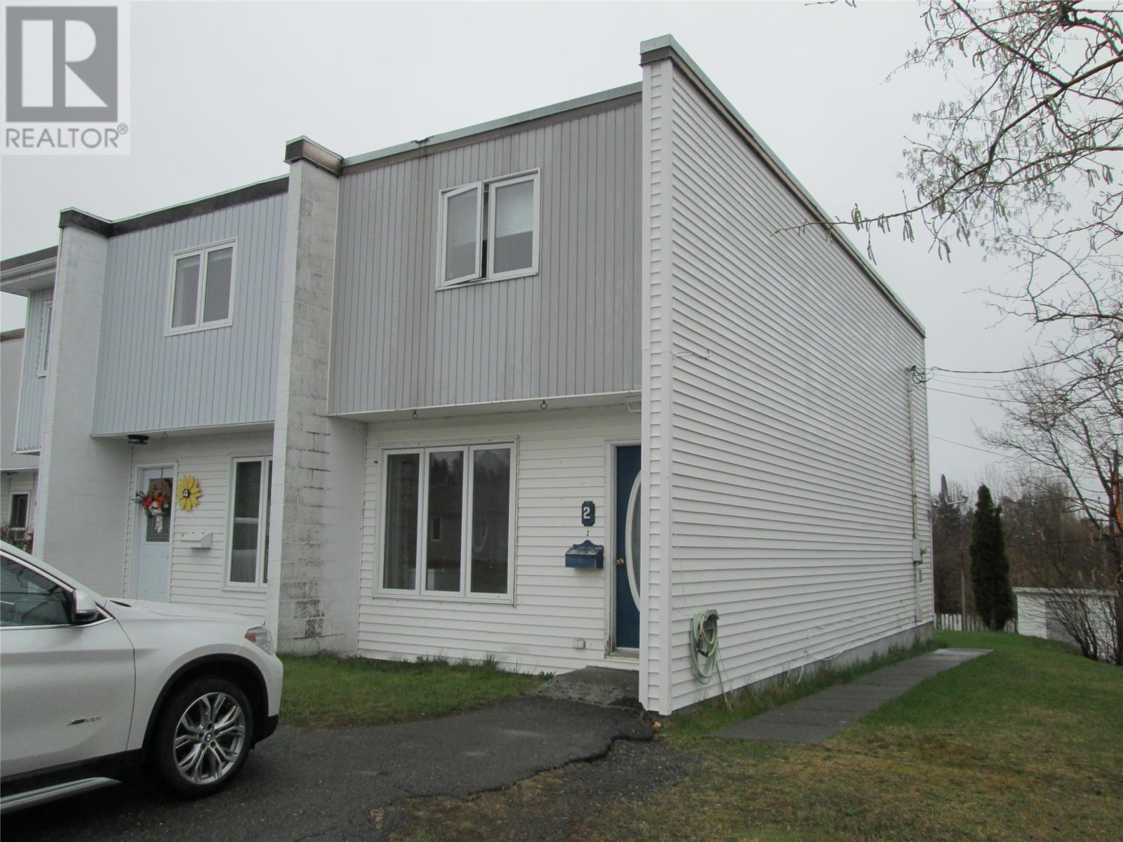 2 O'Neil Avenue