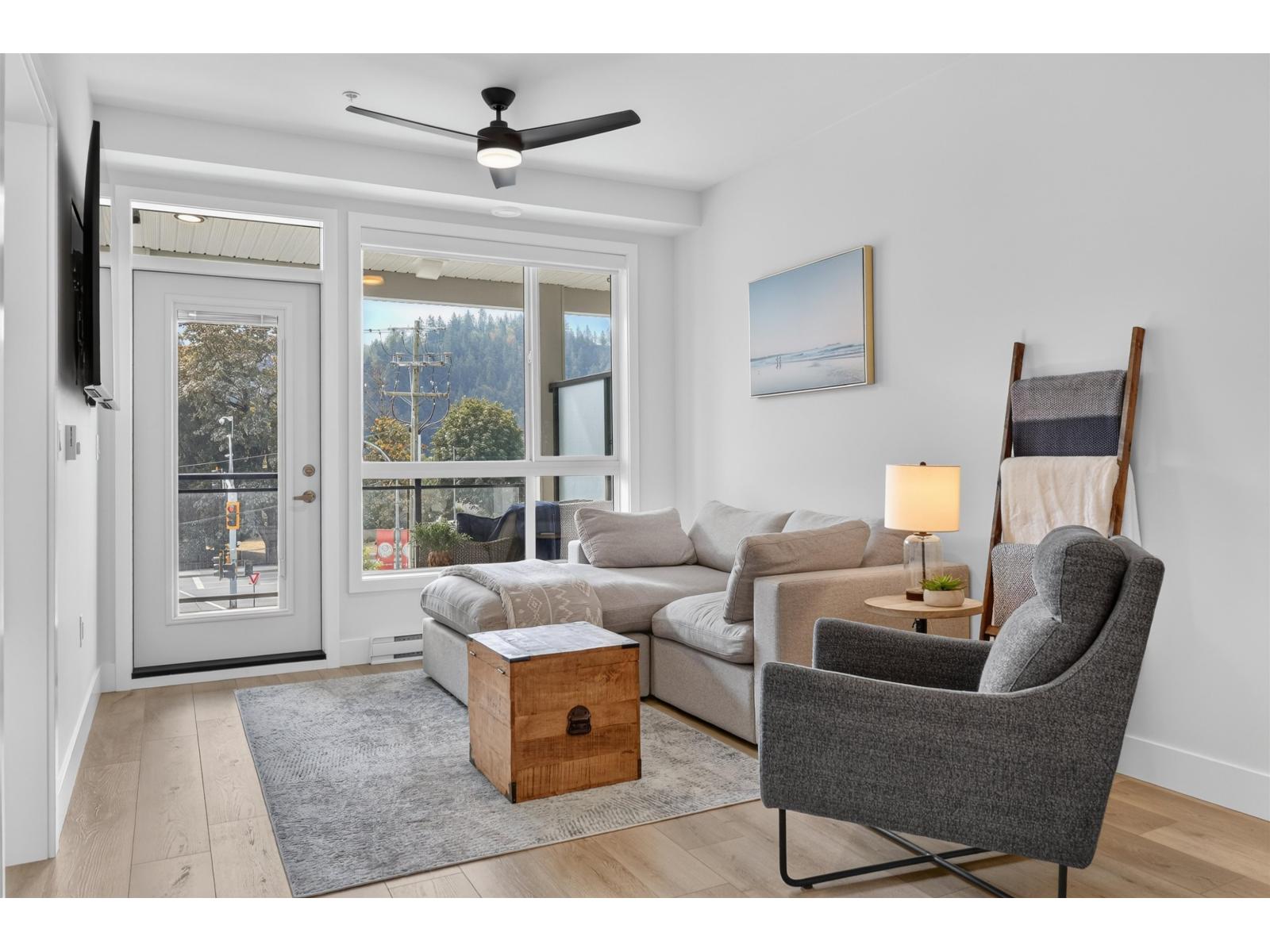 312 6045 CHILLIWACK RIVER ROAD, Sardis South