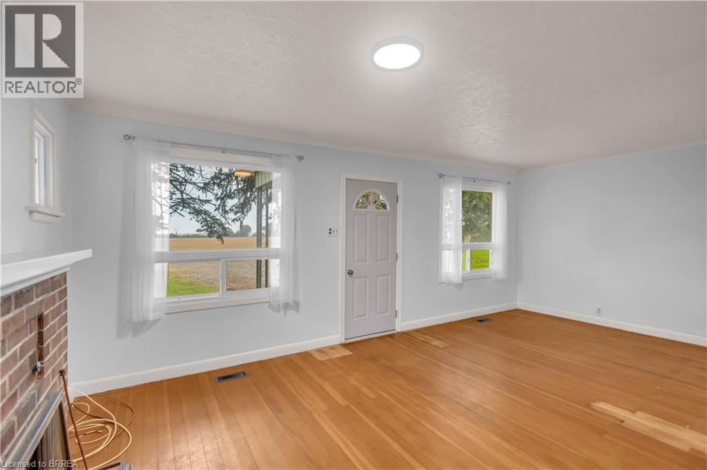 1097 COLBORNE Street W