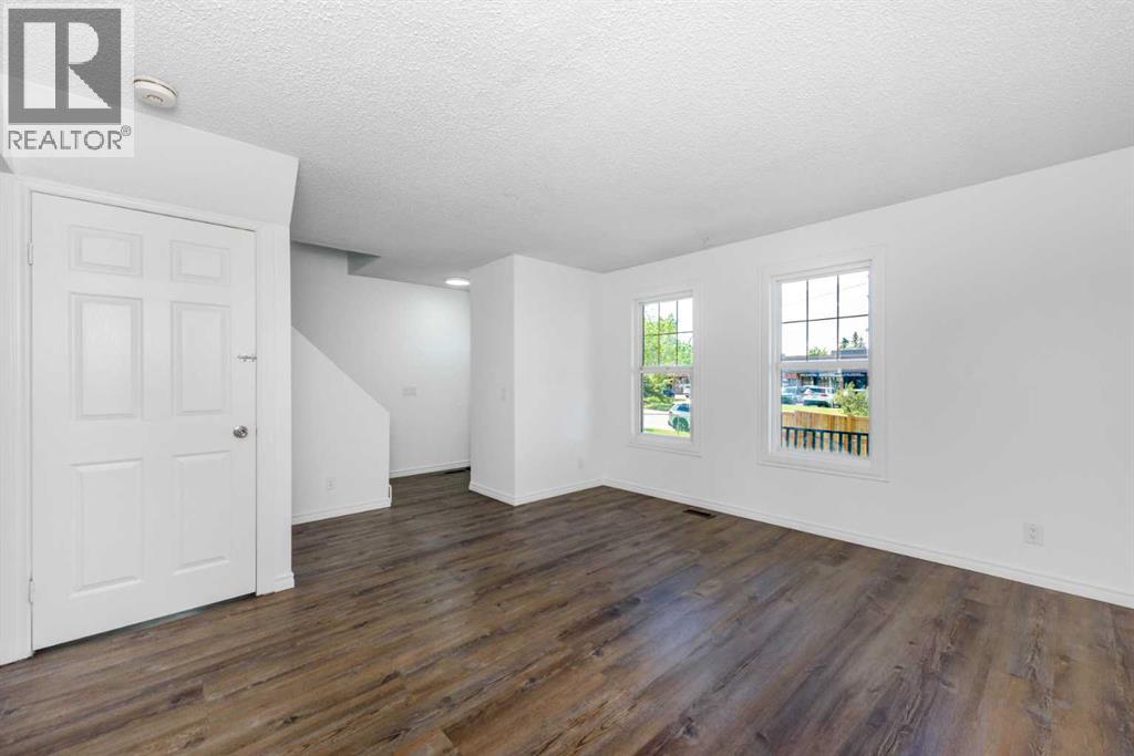120 Whitefield Drive NE