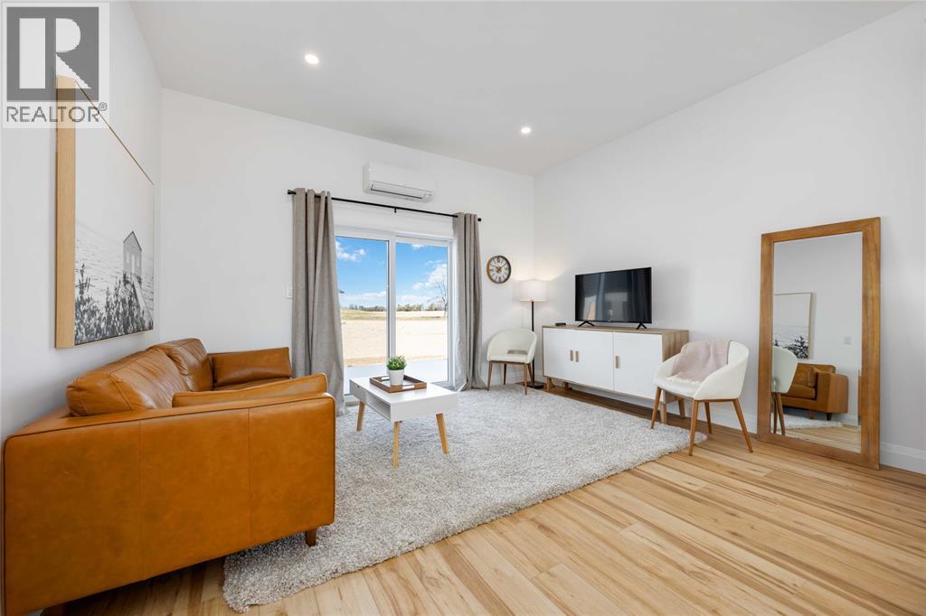 6320 LAKESHORE ROAD Unit# 2