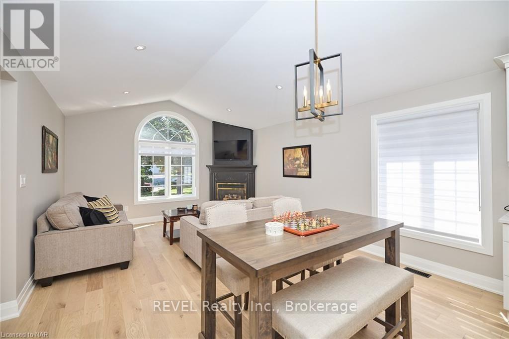 26 OAKRIDGE BOULEVARD