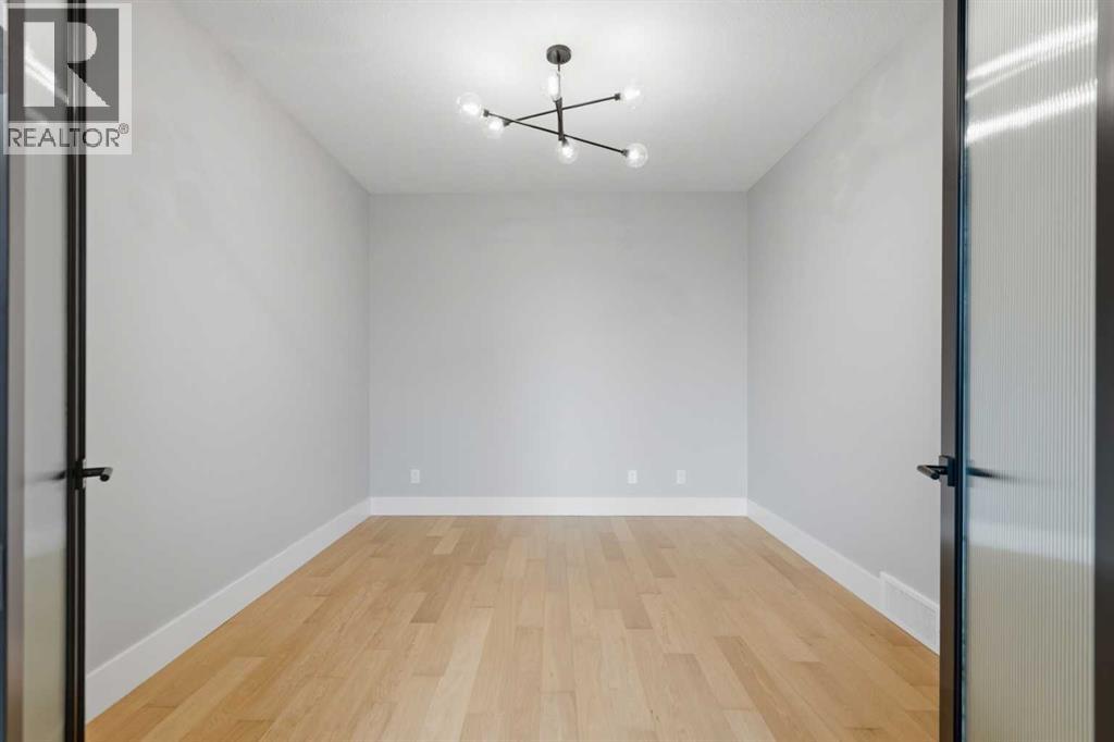 116 Greenwich Heath NW