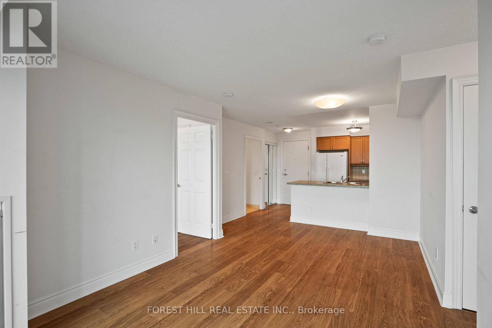 2807 - 15 GREENVIEW AVENUE