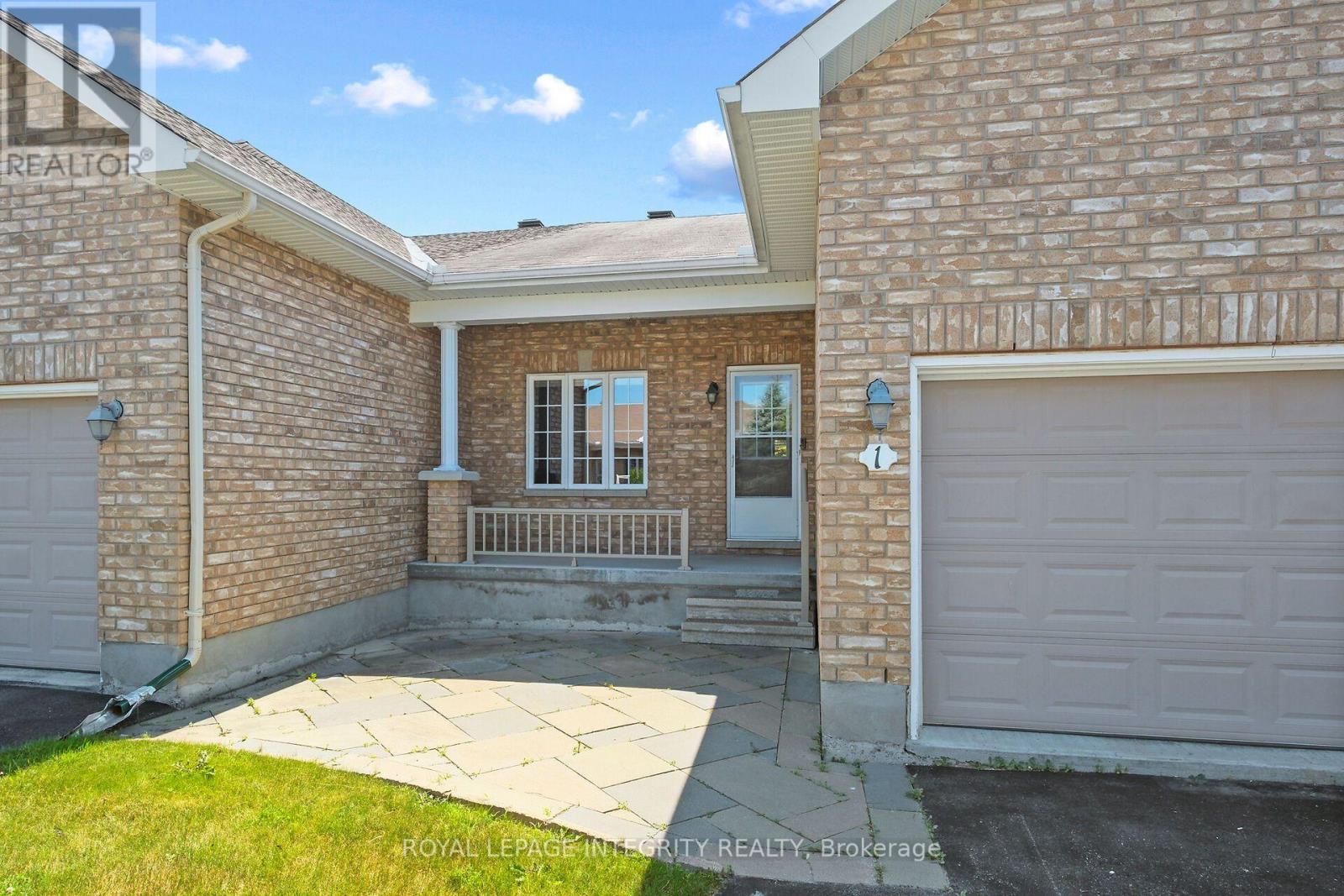 1 MOE ROBILLARD STREET