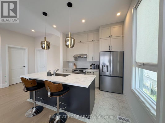 194 Stoneleigh Drive, Blue Mountains, ON 5