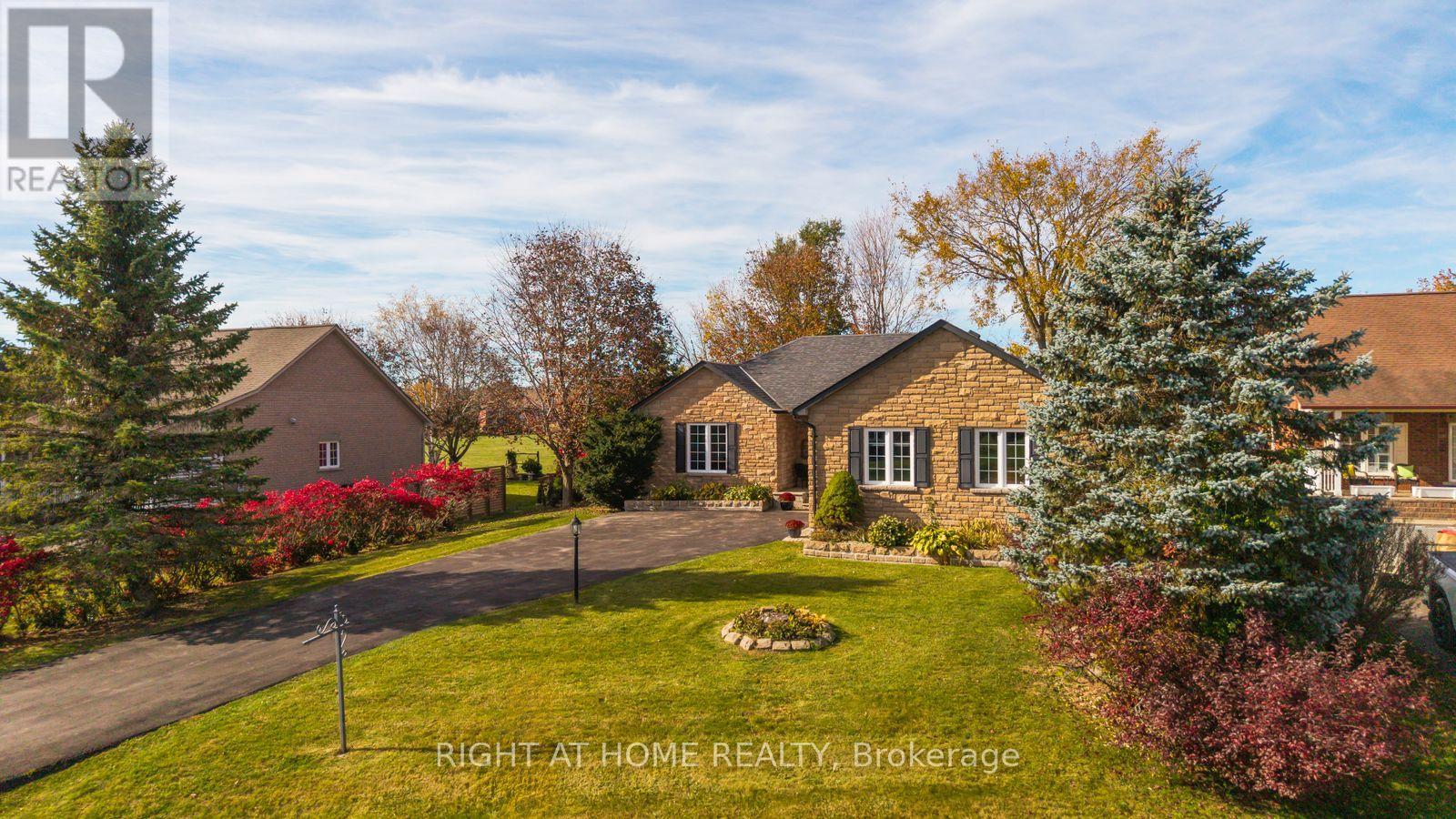21 CRESCENT MOON LANE
